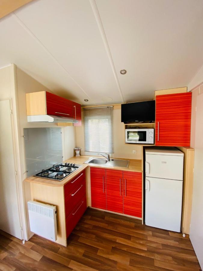 Camping Oliana Экстерьер фото