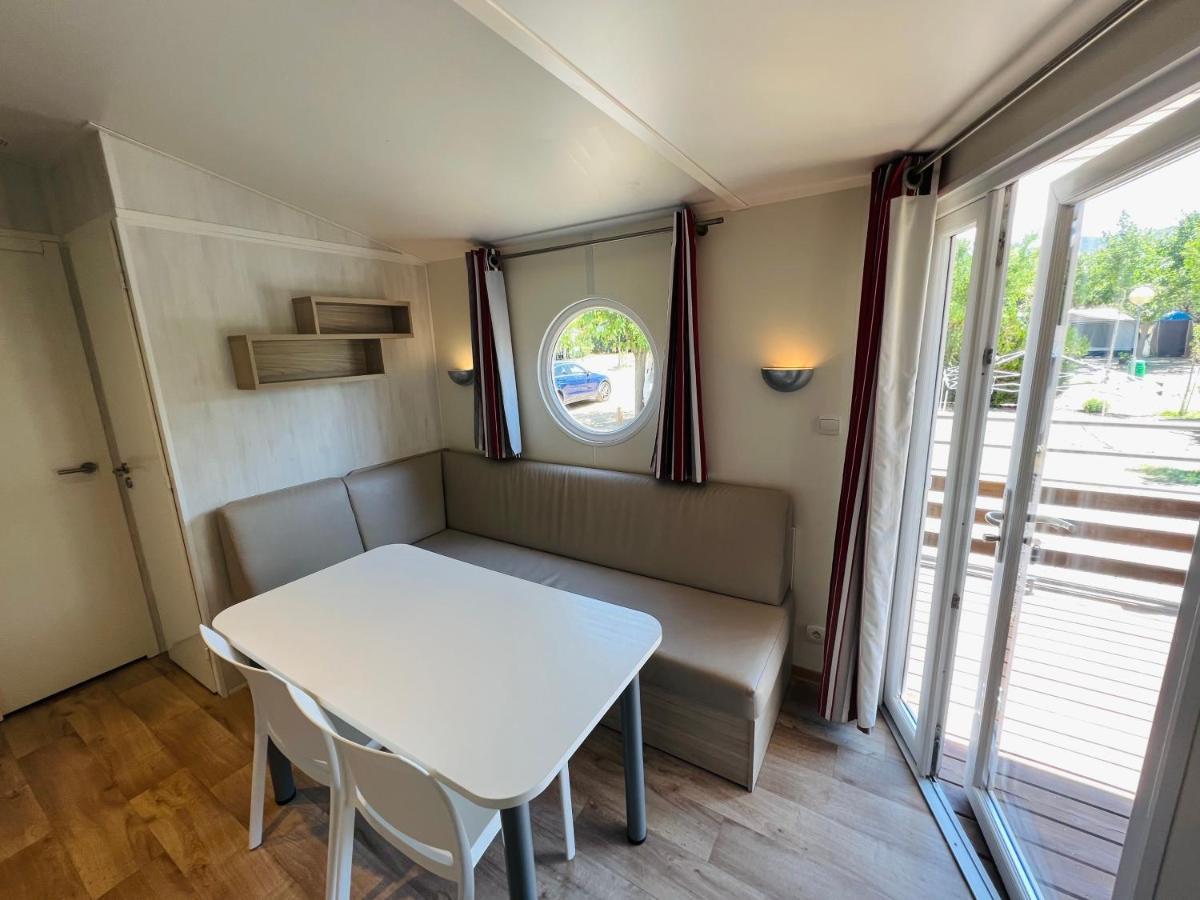 Camping Oliana Экстерьер фото